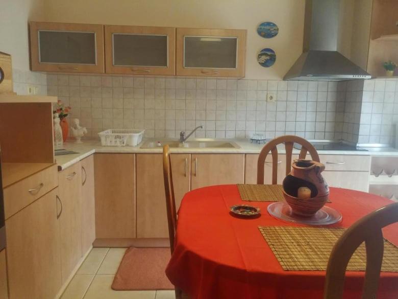 Oasis Apartment เนอา มิคานิโอนา ภายนอก รูปภาพ
